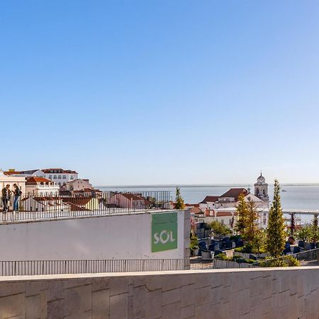 Typical Apartment Alfama-Center Лиссабон Экстерьер фото